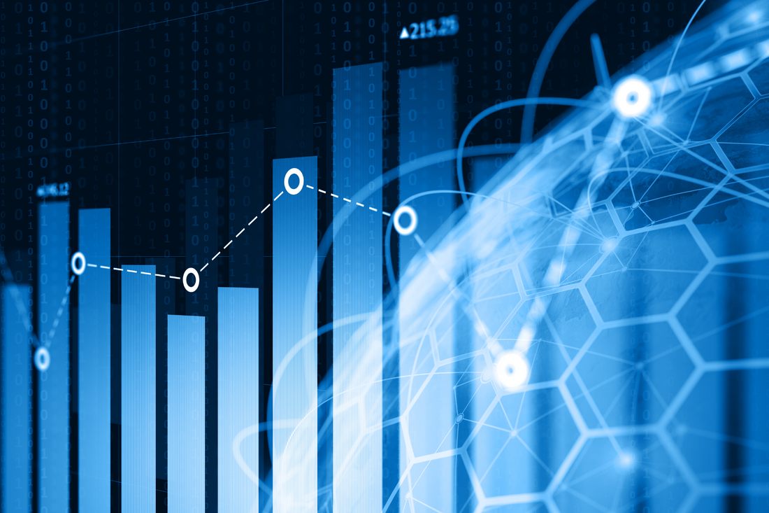 Balancing Seasonality and Growth Trends in eCommerce Forecasting